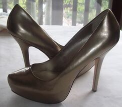Fergie Bunny High Heel Smooth patent gold Platform Pumps  SIZE 6 M NEW - $38.61