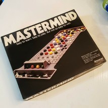 Mastermind Board Game 1981 Pressman Code Breaker Brain Teaser Logic Puzzle - £10.11 GBP