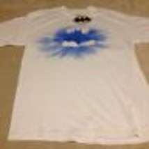 Batman Men&#39;s T-Shirt White With Blue Symbol T-Shirt Size Large - £11.84 GBP
