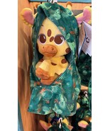 Disney Animal Kingdom Baby Giraffe in a Green Hoodie Pouch Blanket Plush Doll - $49.90