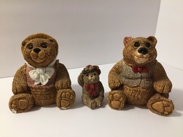 3 Teddy Bear Figures Figurines Momma Bear Papa Bear and Baby Bear - £4.16 GBP