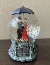 Bella Lux Halloween Skeleton Couple In Cemetery Water Globe Musical New - £47.67 GBP