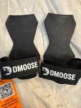 DMoose Weight Lifting Grips - Gym Grip Straps with Rugged Anti-Slip Technology M - £19.73 GBP