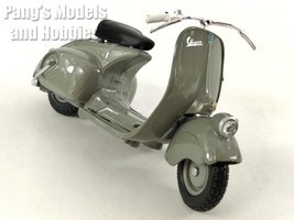 4 Inch 1948 Vespa 125 Scooter 1/18 Scale Diecast Model by Maisto - GRAY - $16.82
