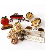 1970-90s Lot Of 8 Pins Pendant Vintage Gold Tone Enamel Mom Teacher East... - €25,75 EUR