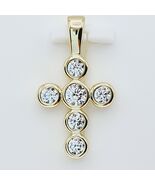 Pendente con ciondolo a forma di croce con castone a taglio rotondo da 2... - $126.88