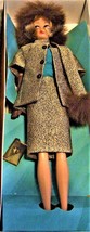 Barbie Doll  “1965” GOLD N GLAMOUR Reproduction 2006 - $2,006.75 MXN