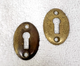 Pair Vintage Brass Key Hole Keyhole Escutcheon Plate Oval 1 5/8 x 1 1/8 &quot; - $14.36