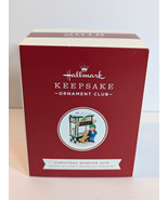 2019 Hallmark Keepsake Ornament CHRISTMAS WINDOWS 2019 Club Exclusive - $1,655.87 MXN
