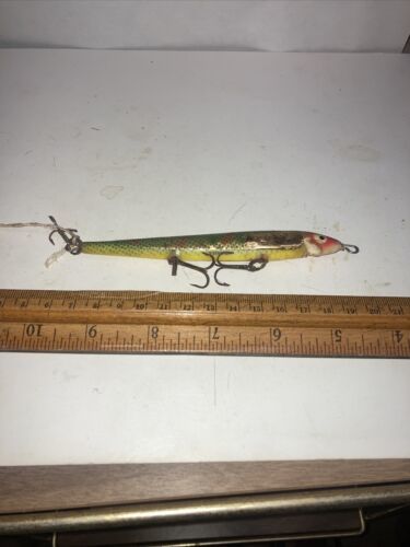 Vintage Heddon Cobra 5" Great Color 3 Treble Hooks In Overall Nice Condition!!! - $18.49