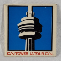 CN TOWER TORONTO ONTARIO CANADA VINTAGE RETRO BUTTON PINBACK TRAVEL TOURIST - £12.75 GBP