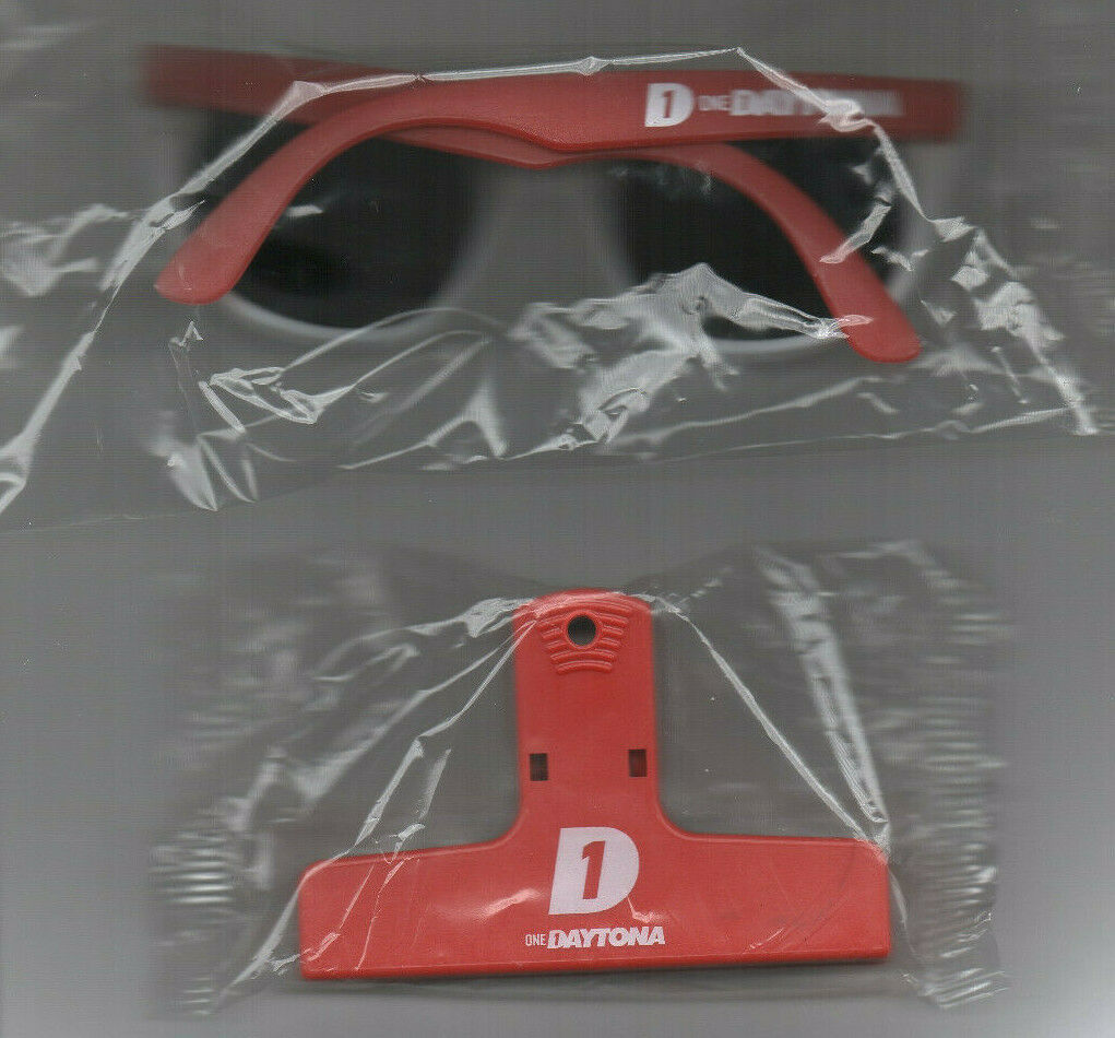 One Daytona Shopping new Sunglasses &amp; Chip Clip free shipping to USA - $5.99