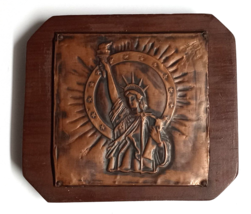 Statue of Liberty Souvenir Embossed Copper on Wood Vtg Wall Plaque 5&quot;h x 5.5&quot;w - £23.81 GBP