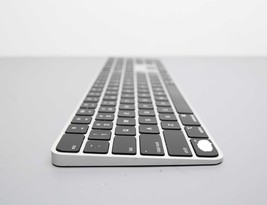 Apple Magic Keyboard A2520 w/ Touch ID and Numeric Keypad MK2C3LL/A Black image 5