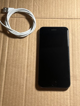 Apple iPhone 8 64GB Unlocked Space gray (A1863) (CDMA + GSM) Read - $108.90