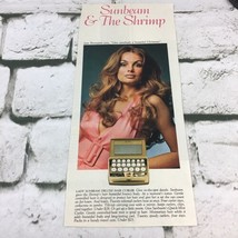 VTG 1970 Lady Sunbeam Deluxe Hair Curler Jean Shrimpton Advertising Art Print Ad - $9.89