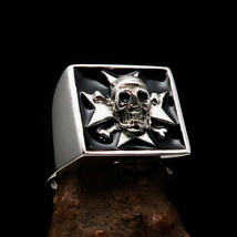 Nicely crafted Men&#39;s Pirate Skull Ring black Maltese Cross - Sterling Silver - £61.18 GBP