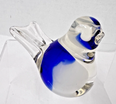Very Sweet Blue White Clear Art Glass Bird Nice Big Tail 3 1/2” x 2 3/4 - $445.15 MXN
