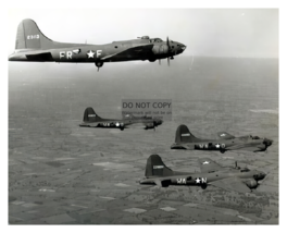 Boeing B-17 Flying Fortress In Bomber Formation Flight WW2 Wwii 8X10 Photo - £6.66 GBP