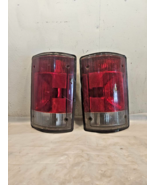 Ford 1997-2004 ECONOLINE EXCURSION E150 250 350 F7UB-13440-AA 2 TAIL LAM... - $114.93 CAD