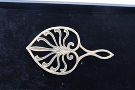 Vtg Cast Iron Trivet Heart Rustic Primitive Farmhouse Wall Tabletop Swir... - $12.00