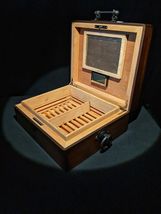 Brizard  "Hacienda" Humidor - 60 / 70 ct Measures 14" L x 12" W x 5" H USA NIB image 2