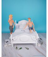 DOLL BED BEDROOM GAMES WALL ART POSTER - CASSOLINO - KRUGERS POSTERS (18... - $40.72 CAD