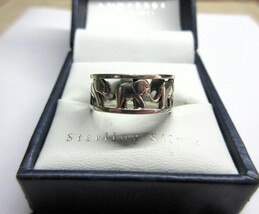 Vintage 1960-s Sterling Silver 925 Pierced Elephant Band Ring UK O, US 7 - $1,600.96 MXN