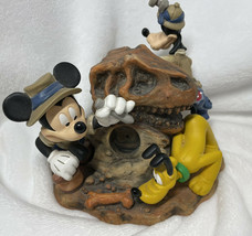 Big Dig in the Boneyard Animal Kingdom Disney Mickey Pluto Goofy Dinosaur Read - £16.40 GBP