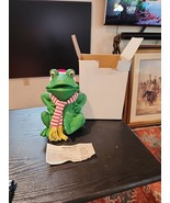 RARE VTG Singing Frog SANTA CLAUSE IS COMING Works Rubber Green Frog Scary - $750.79 MXN