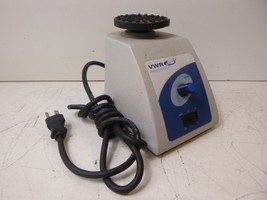 VWR Analog Vortex Mixer VM-3000 58816-121  Clean and Works Great - £102.76 GBP