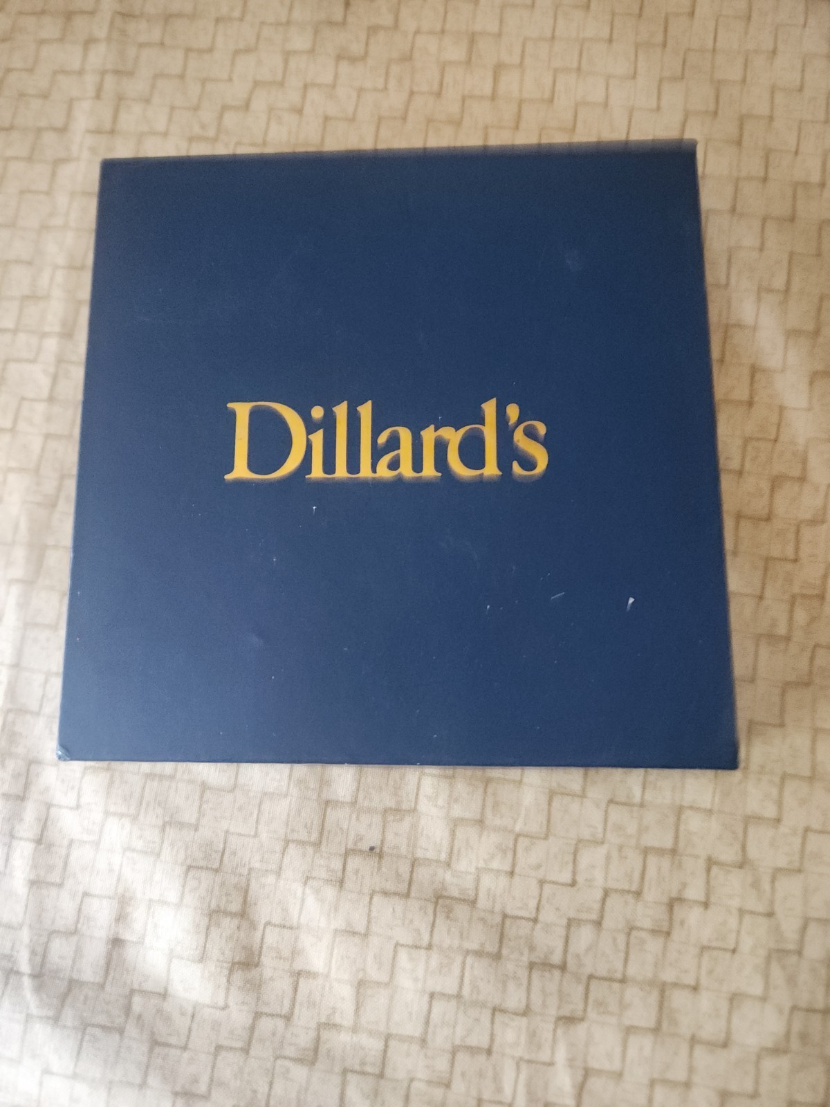 Dillard's Annual Snowflake Ornament White Ceramic with Hold, original box Item image 3