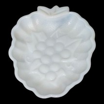 Hazel Atlas Vintage 60’s Grape Cluster Milk Glass Trinket Nut Relish Can... - $11.30