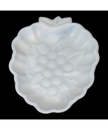 Hazel Atlas Vintage 60’s Grape Cluster Milk Glass Trinket Nut Relish Can... - $15.50 CAD