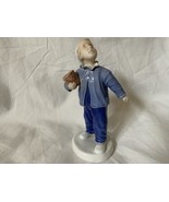 B&amp;G Bing &amp; Grondahl 2251 Child Figurine Holding a Bucket “WHO’S CALLING?... - $936.77 MXN