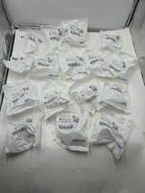 Lot Of 16 NEW SEALED F&amp;P Eson Seal Cushion Small Fisher &amp; Paykel 400HC126 - $1,372.55 MXN