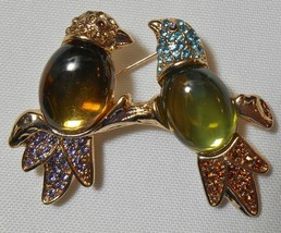 2 BIRDS on BRANCH Figural BROOCH PIN Gold Tone Rhinestones Jelly Belly - £26.19 GBP