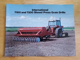 International Harvester 7100 7200 Grain Drills Sales Brochure Pamphlet Specs - £14.44 GBP