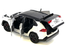 Toyota Rav4 Hybrid XSE White w Black Top Sunroof 1/24 Diecast Car - £30.77 GBP