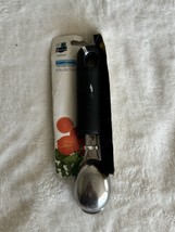 Black And Silver Ice Cream Scoop NWT - $117.77 MXN