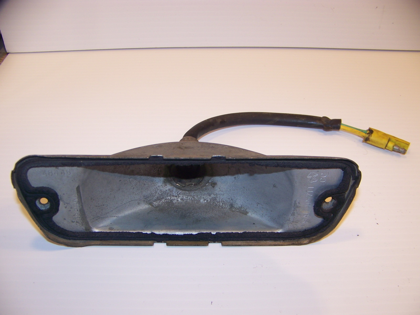 1972 - 76 DODGE TRUCK POWER WAGON FRONT TURN SIGNAL HOUSING RH #3489506 ... - $26.97