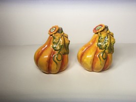 ORANGE SQUASH CERAMIC SALT &amp; PEPPER SHAKERS VINTAGE UNUSED - £15.47 GBP