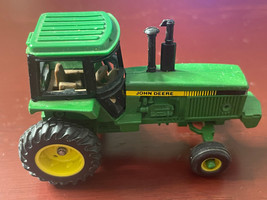 ERTL John Deere 1/64 Scale Tractor #0087D - $9.89