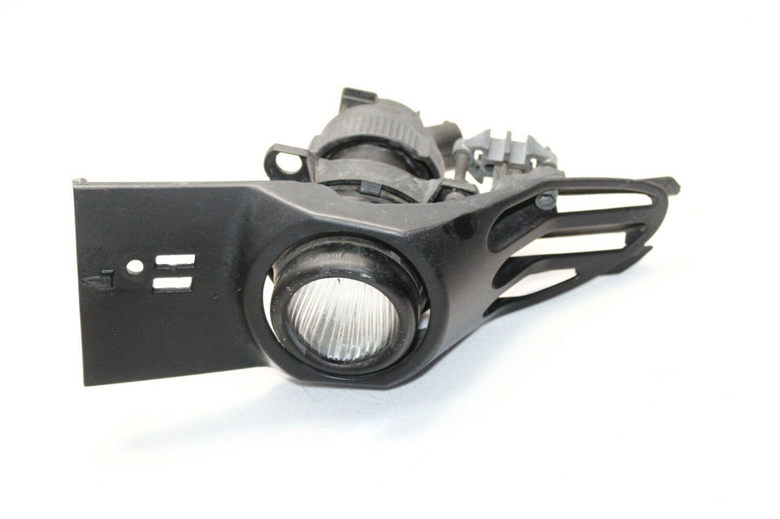 2002-2005 BMW E65 745i 745Li FRONT BUMPER RIGHT PASSENGER SIDE FOG LIGHT... - $55.90