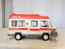 Playmobil Geobra 3456 Ambulance Rescue Playset Vintage 1985 with Figure - $17.83