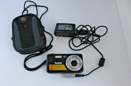 Kodak Easyshare V1233 12 MP Digital Camera Black, Case, Battery, Charger... - $64.87