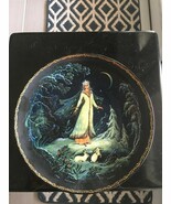 Snegurochka Russian Legend of The Snowmaiden Plate - $38.18 CAD