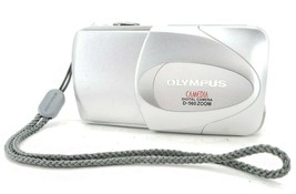 Olympus D-560 Optical Zoom 3.2 MP Digital Camera For Parts - $15.74