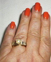 FAUX PEARL COCKTAIL RING - $73.35 MXN