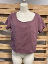 NEW LEVI&#39;S CROPPED SLIM FIT TEE SHIRT WOMAN&#39;S SIZE XL KG JD - $218.44 MXN